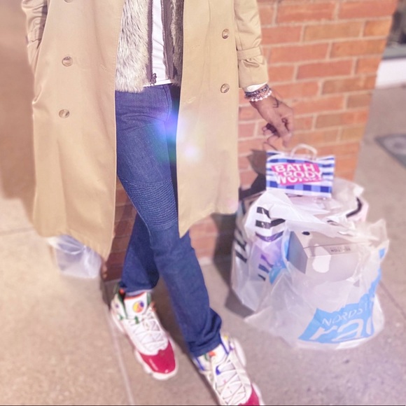 Super Skinny Dark Denim Jeans w/ ribbed knee - Picture 2 of 4